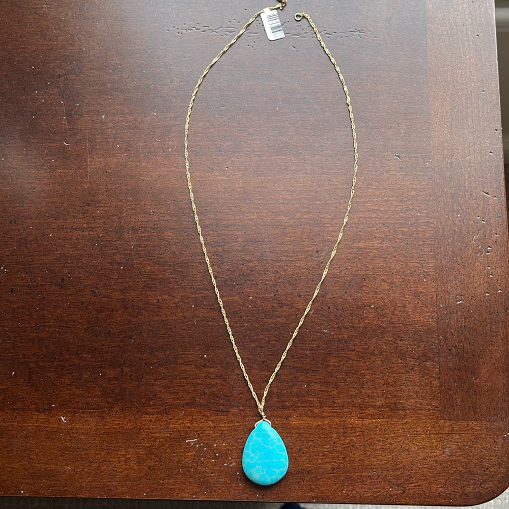 Gold tone turquoise necklace